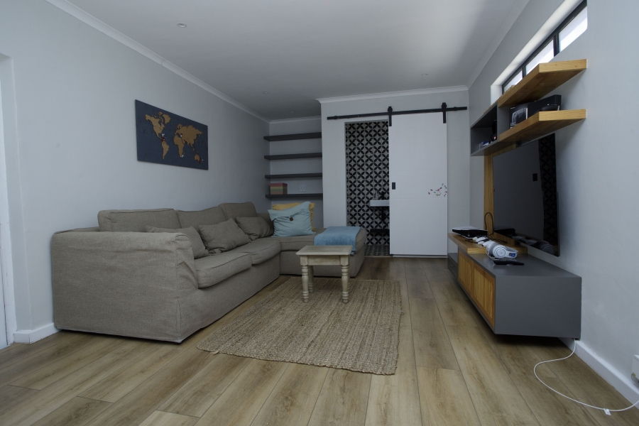 4 Bedroom Property for Sale in Loevenstein Western Cape